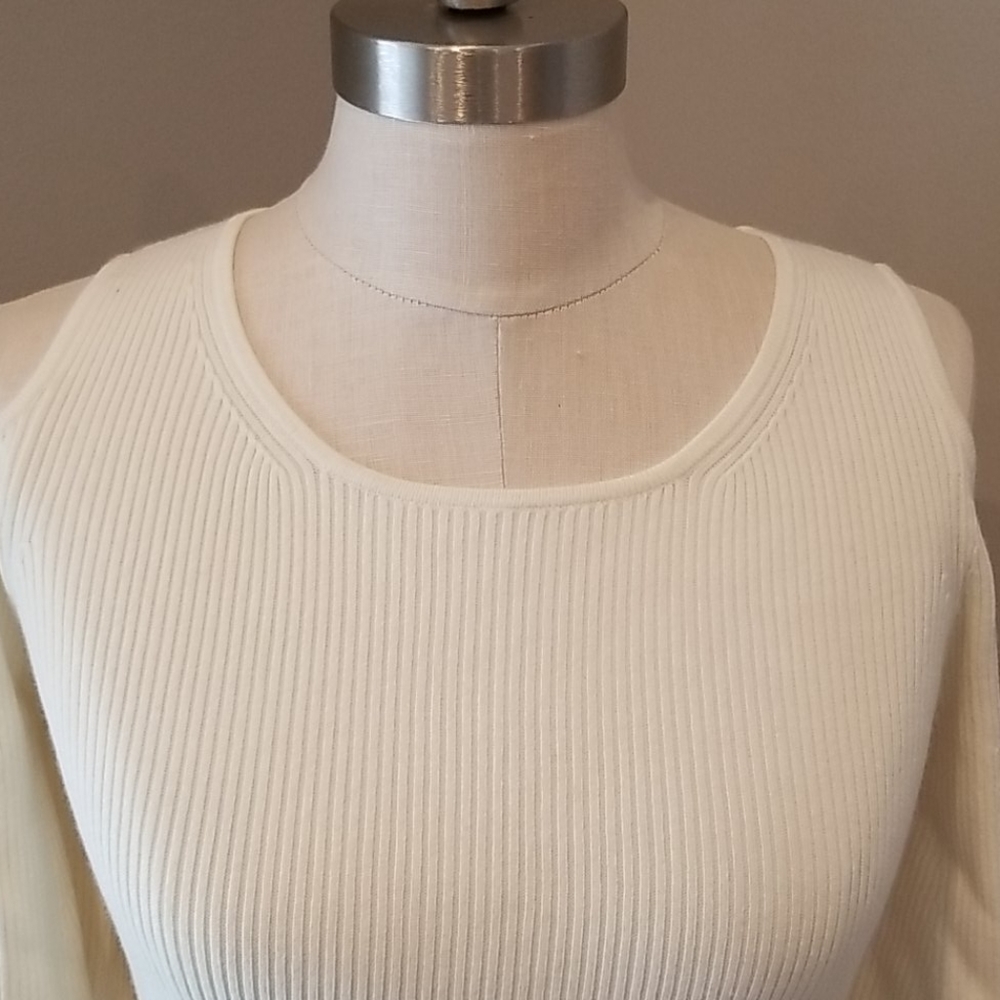 Cream top - Picture 4 of 5